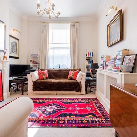 Classy And Spacious One Bedroom Flat In Amazing Location 런던 외부 사진