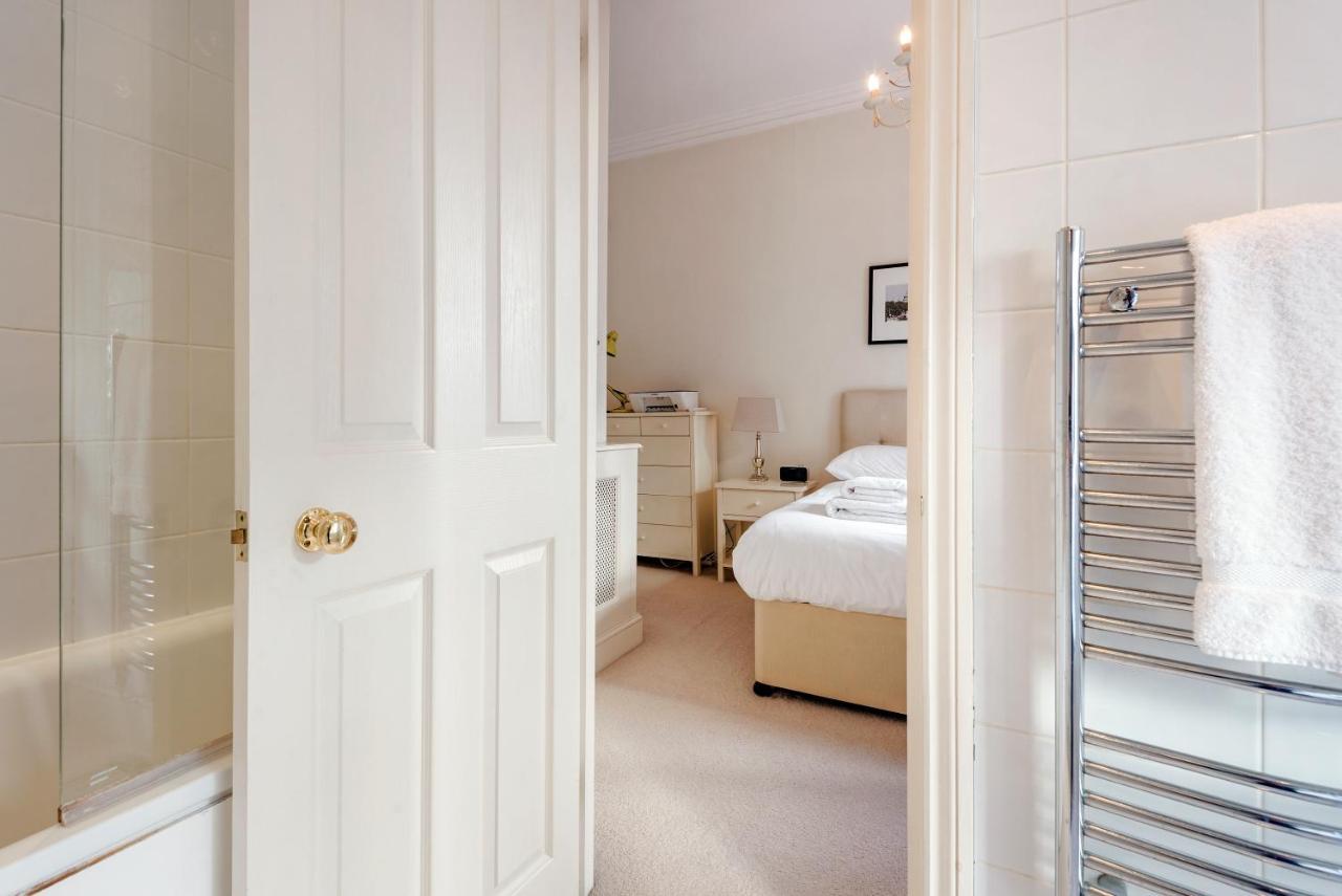 Classy And Spacious One Bedroom Flat In Amazing Location 런던 외부 사진